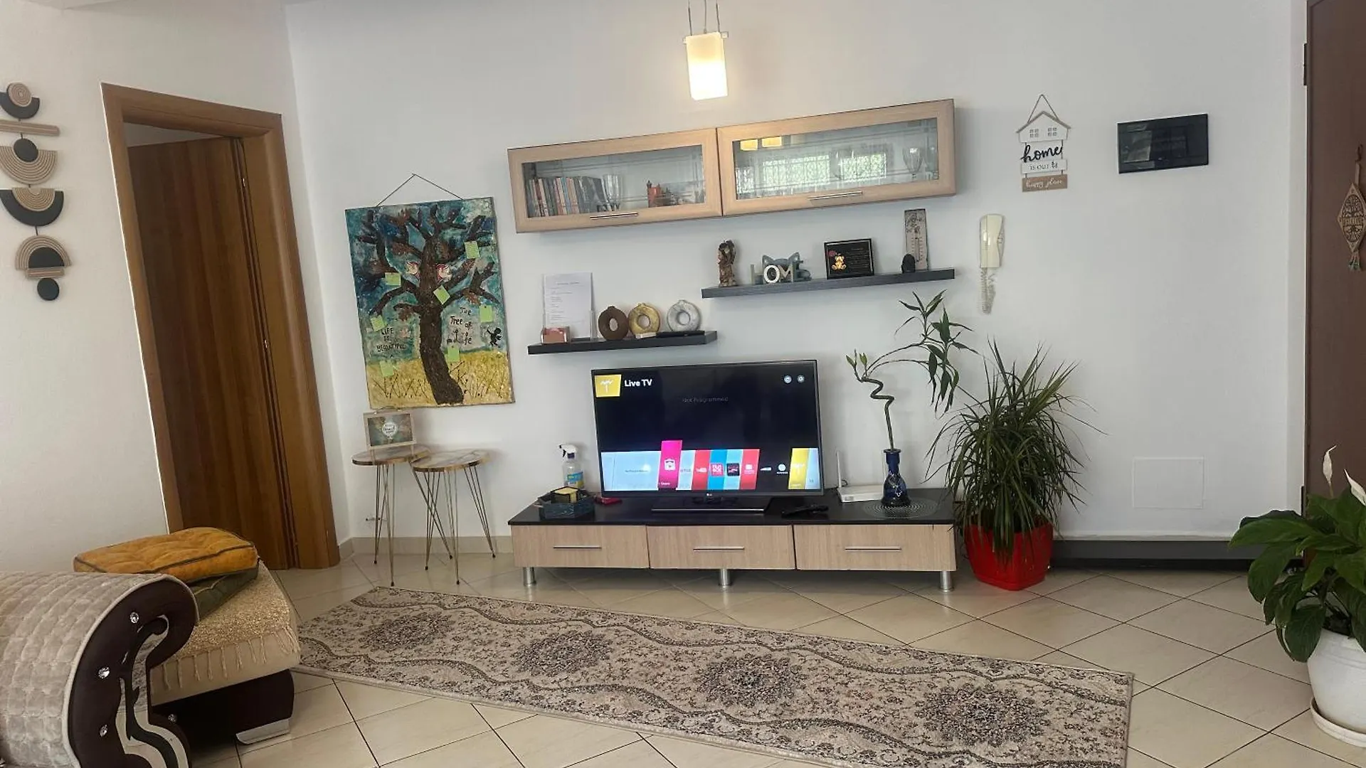 Apartment Crystal Comfort Stylish Spotless Tirana Albánia