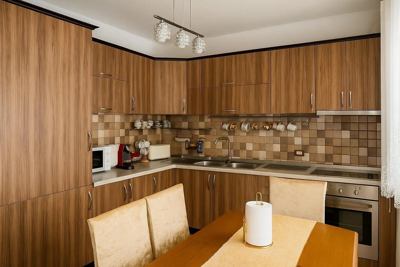 Apartment Crystal Comfort Stylish Spotless Tirana