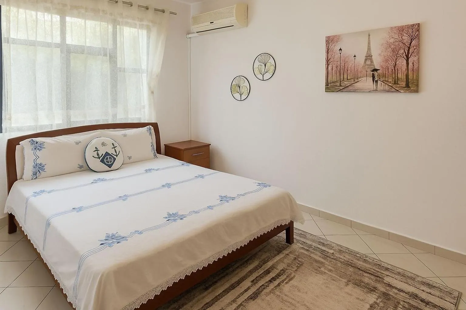 Apartment Crystal Comfort Stylish Spotless Tirana