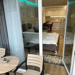 Apartament Luxury Center Balcony, Tirana